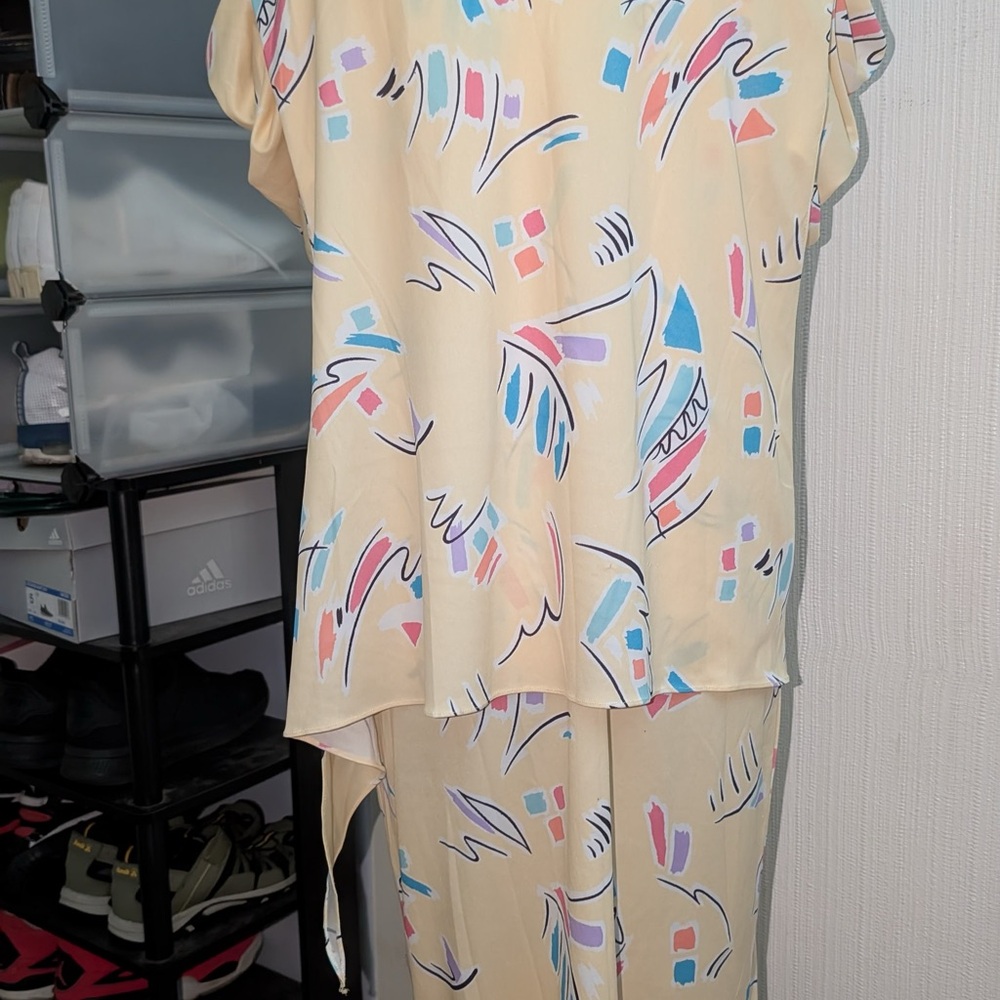 Abstract Print Dress - Picture 3 of 6